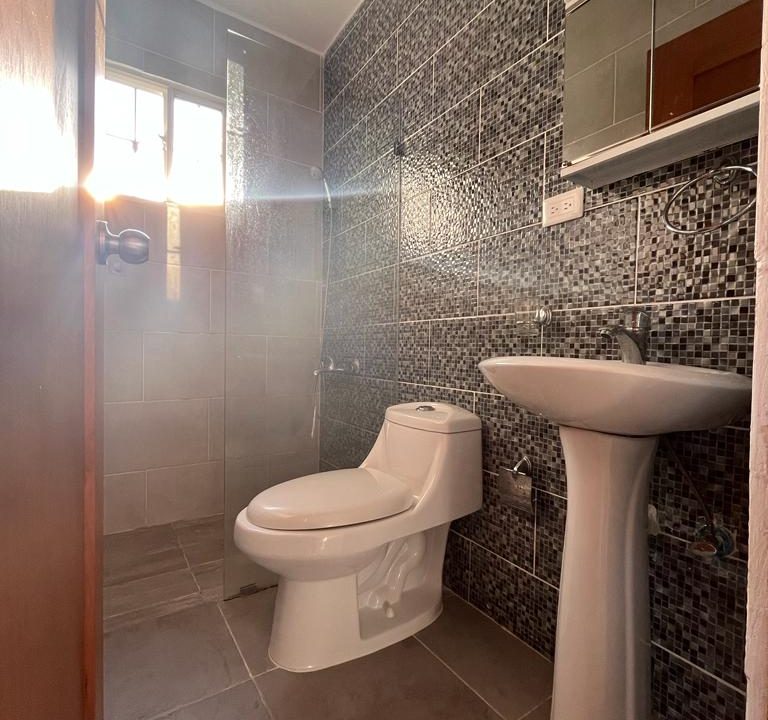 WhatsApp Image 2023-04-06 at 8.19.45 PM (4)