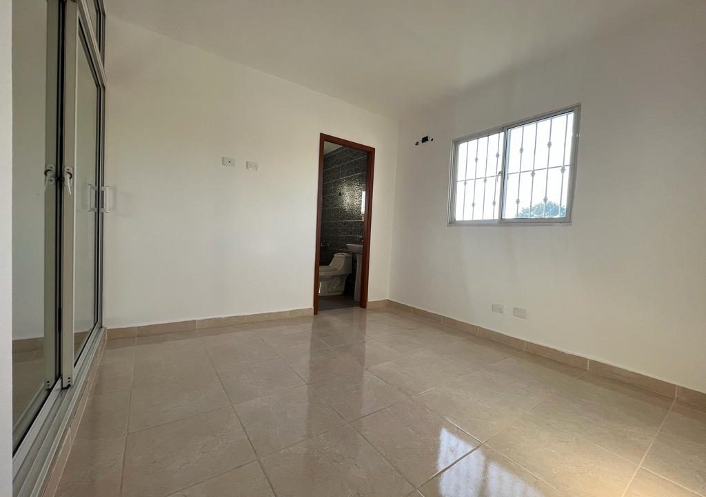 WhatsApp Image 2023-04-06 at 8.19.45 PM (5)