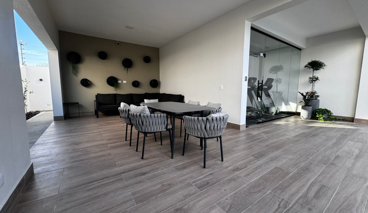 WhatsApp Image 2023-12-02 at 8.01.18 PM