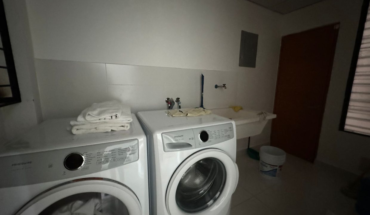 WhatsApp Image 2023-12-14 at 1.11.03 PM (1)