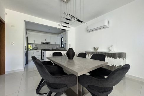 WhatsApp Image 2023-12-14 at 1.11.03 PM