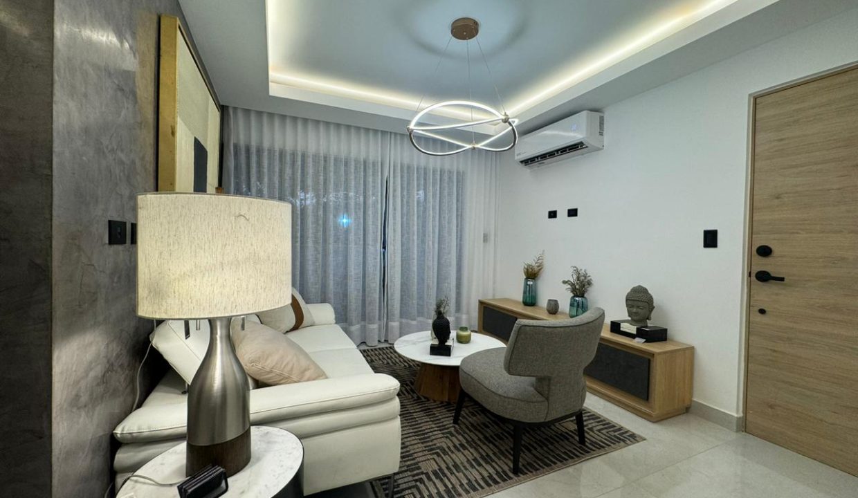 WhatsApp Image 2023-12-07 at 6.00.21 PM (1)