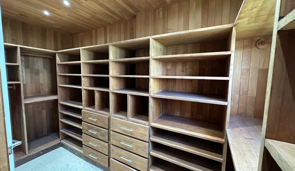 WhatsApp Image 2024-04-27 at 9.53.54 PM (2)