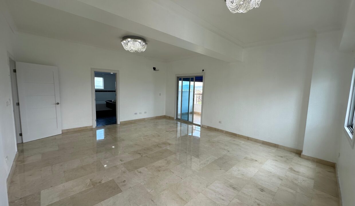 WhatsApp Image 2024-04-27 at 9.53.55 PM (1)