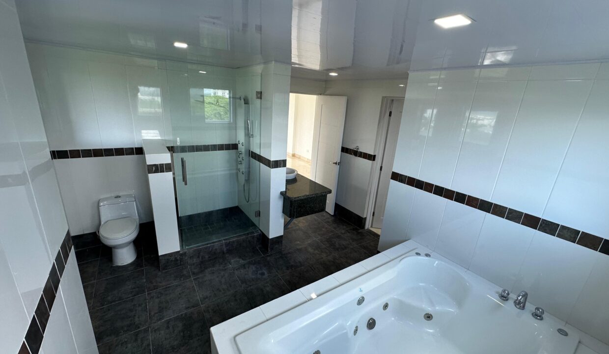 WhatsApp Image 2024-04-27 at 9.53.55 PM