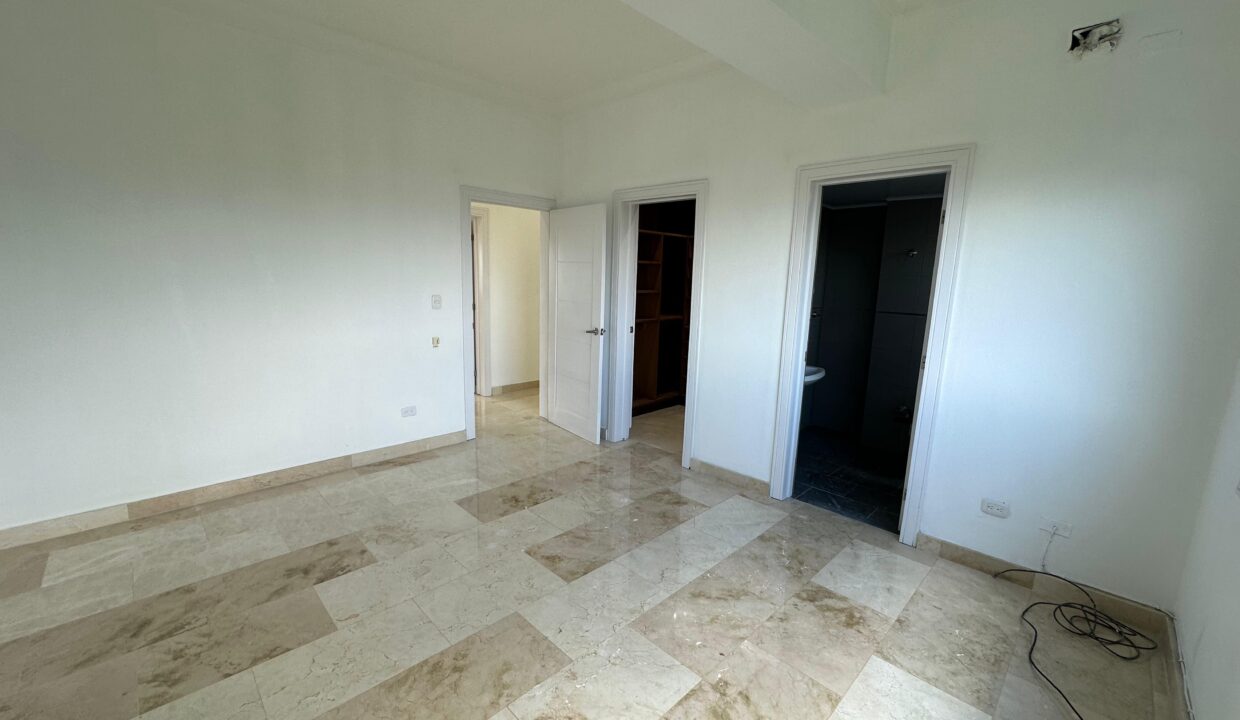 WhatsApp Image 2024-04-27 at 9.53.56 PM (2)