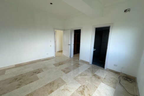 WhatsApp Image 2024-04-27 at 9.53.56 PM (2)