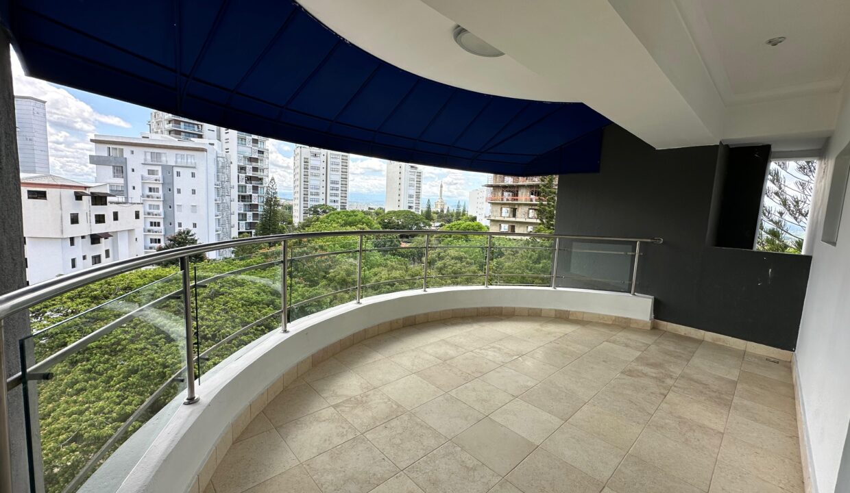 WhatsApp Image 2024-04-27 at 9.53.57 PM (2)