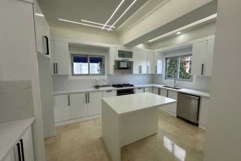 WhatsApp Image 2024-04-27 at 9.53.57 PM (3)