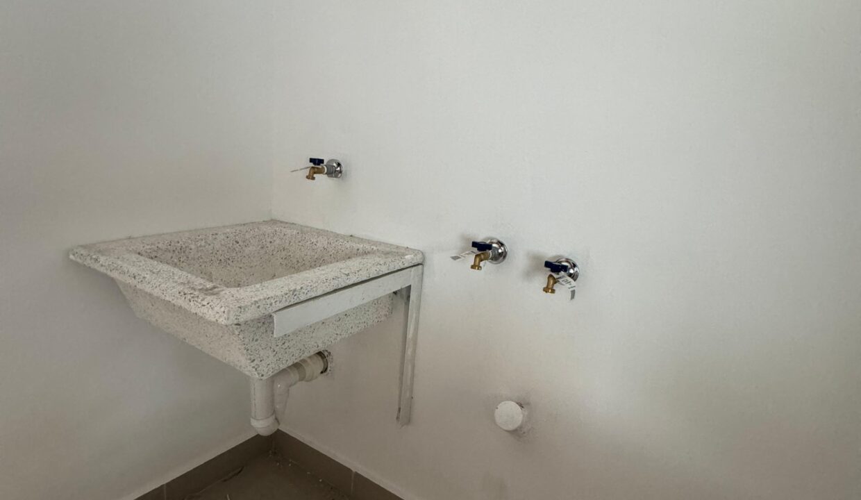 WhatsApp Image 2024-05-25 at 10.16.15 PM (2)