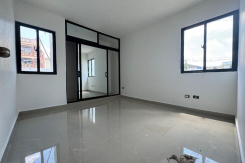 WhatsApp Image 2024-05-25 at 10.16.15 PM (3)