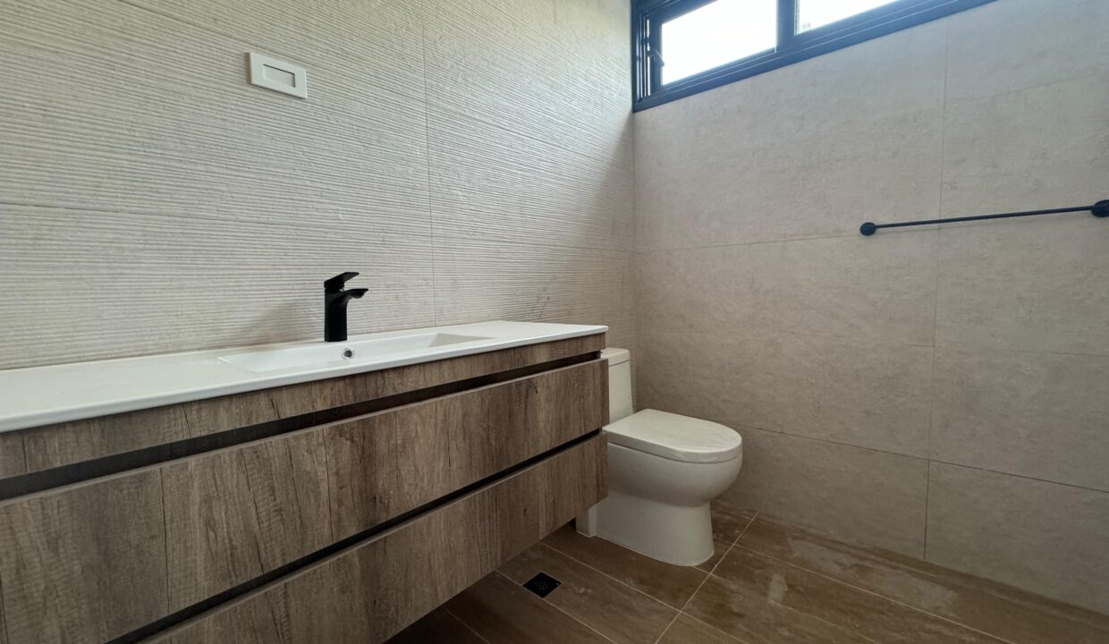 WhatsApp Image 2024-06-21 at 11.23.53 AM (1)