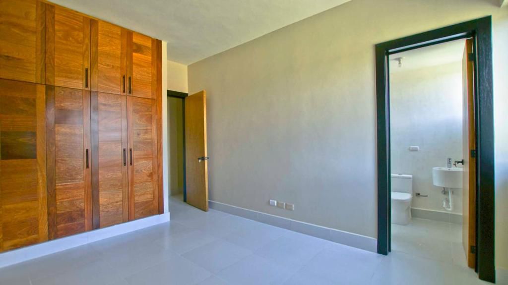 WhatsApp Image 2024-10-11 at 11.41.02 AM