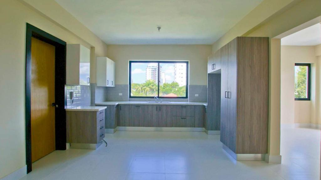 WhatsApp Image 2024-10-11 at 11.41.05 AM