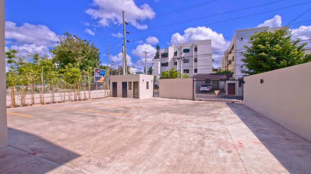 WhatsApp Image 2024-10-11 at 11.41.07 AM (4)