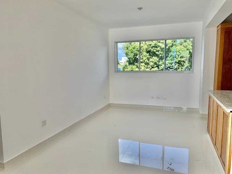 WhatsApp Image 2024-10-29 at 2.24.02 PM (2)