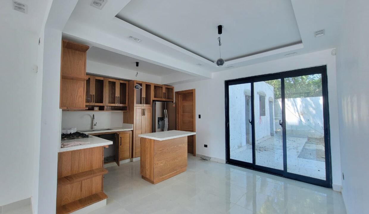 WhatsApp Image 2024-10-30 at 8.58.40 AM (2)