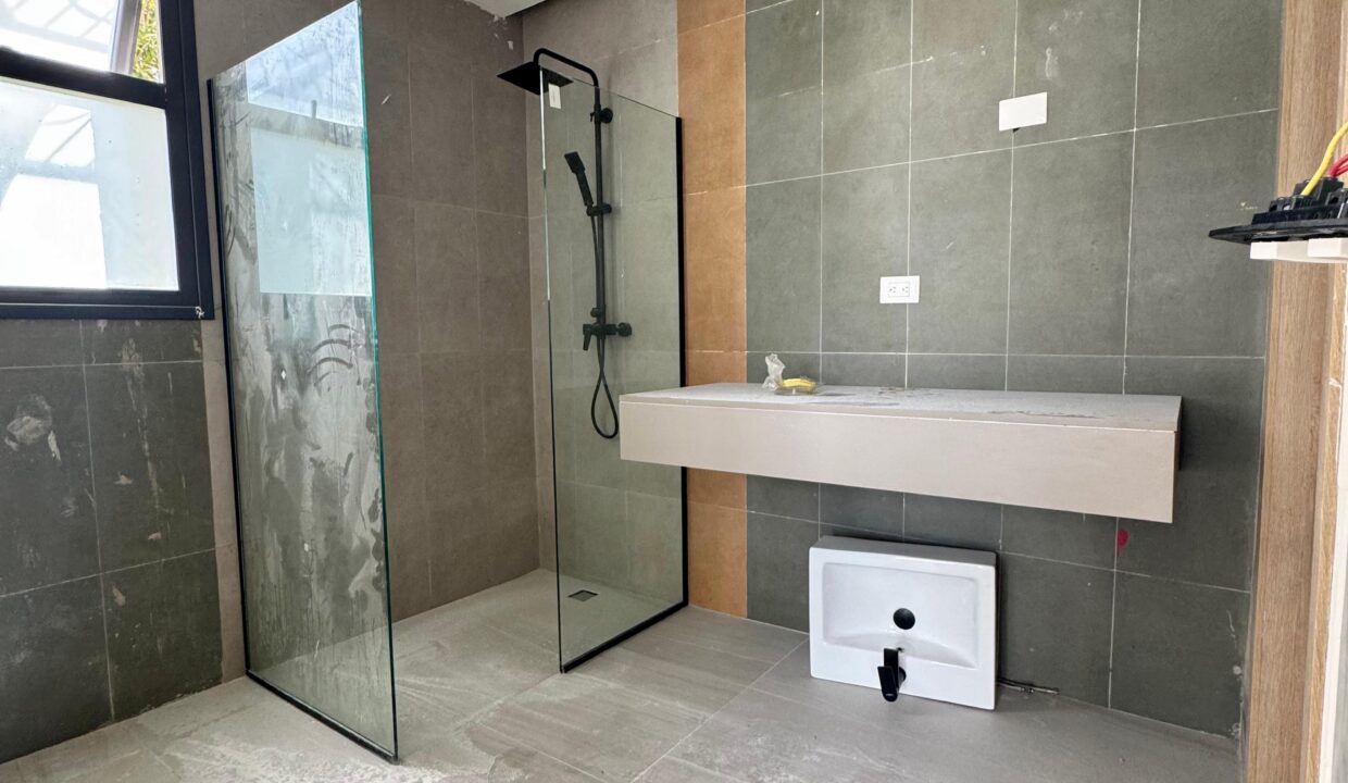 WhatsApp Image 2024-12-03 at 4.49.36 PM (1)