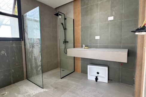 WhatsApp Image 2024-12-03 at 4.49.36 PM (1)