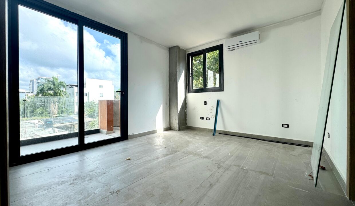 WhatsApp Image 2024-12-03 at 4.49.36 PM