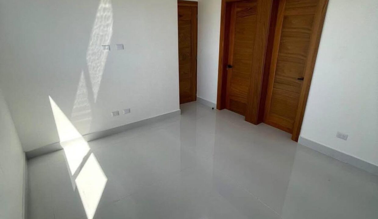 WhatsApp Image 2025-01-10 at 10.25.27 AM (2)