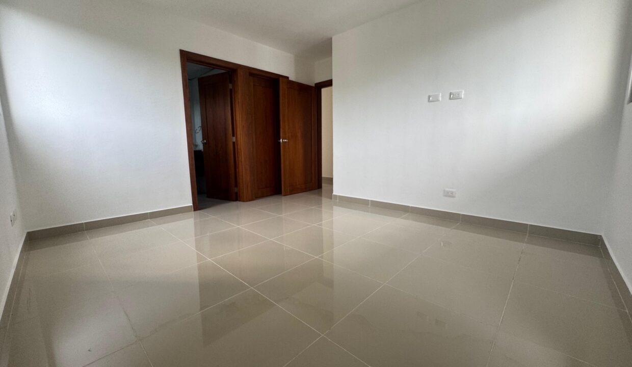 WhatsApp Image 2025-01-22 at 4.57.11 PM (4)