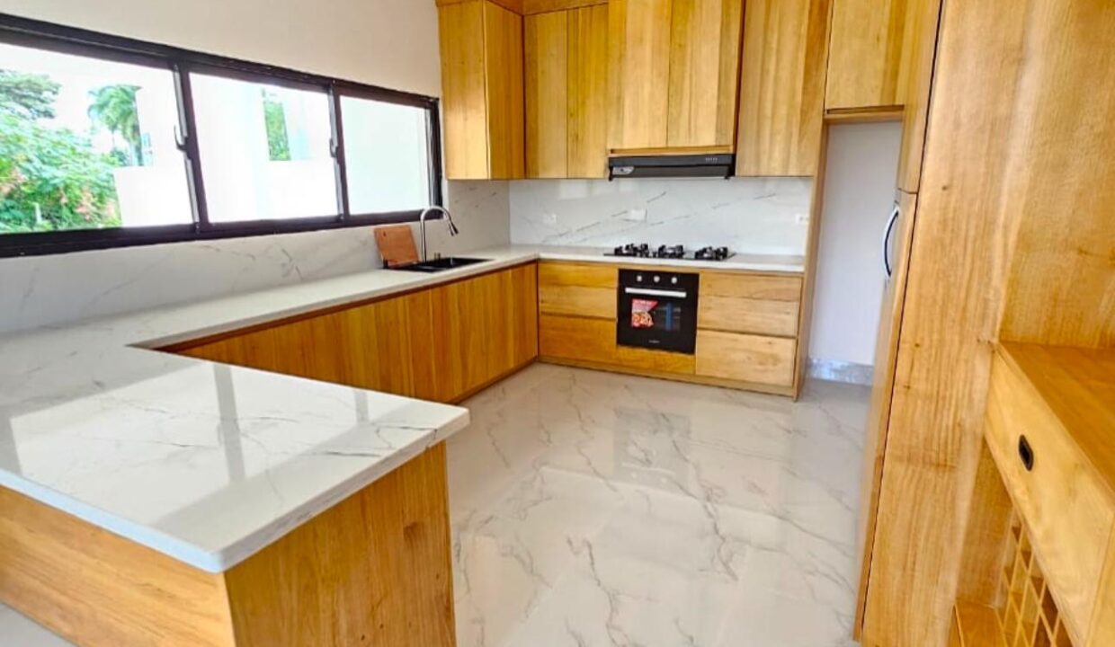 WhatsApp Image 2025-01-29 at 9.35.17 AM (4)