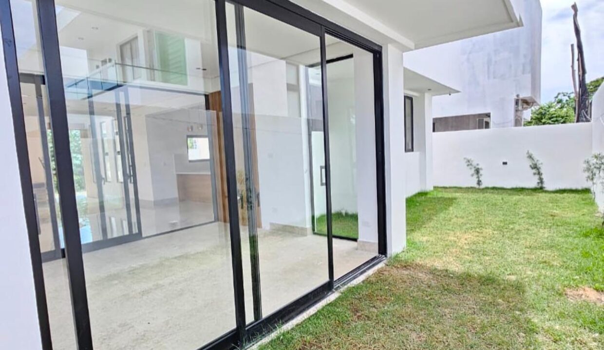 WhatsApp Image 2025-01-29 at 9.35.18 AM