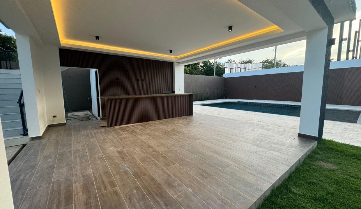 WhatsApp-Image-2024-09-01-at-9.31.01-AM-2-1240x720