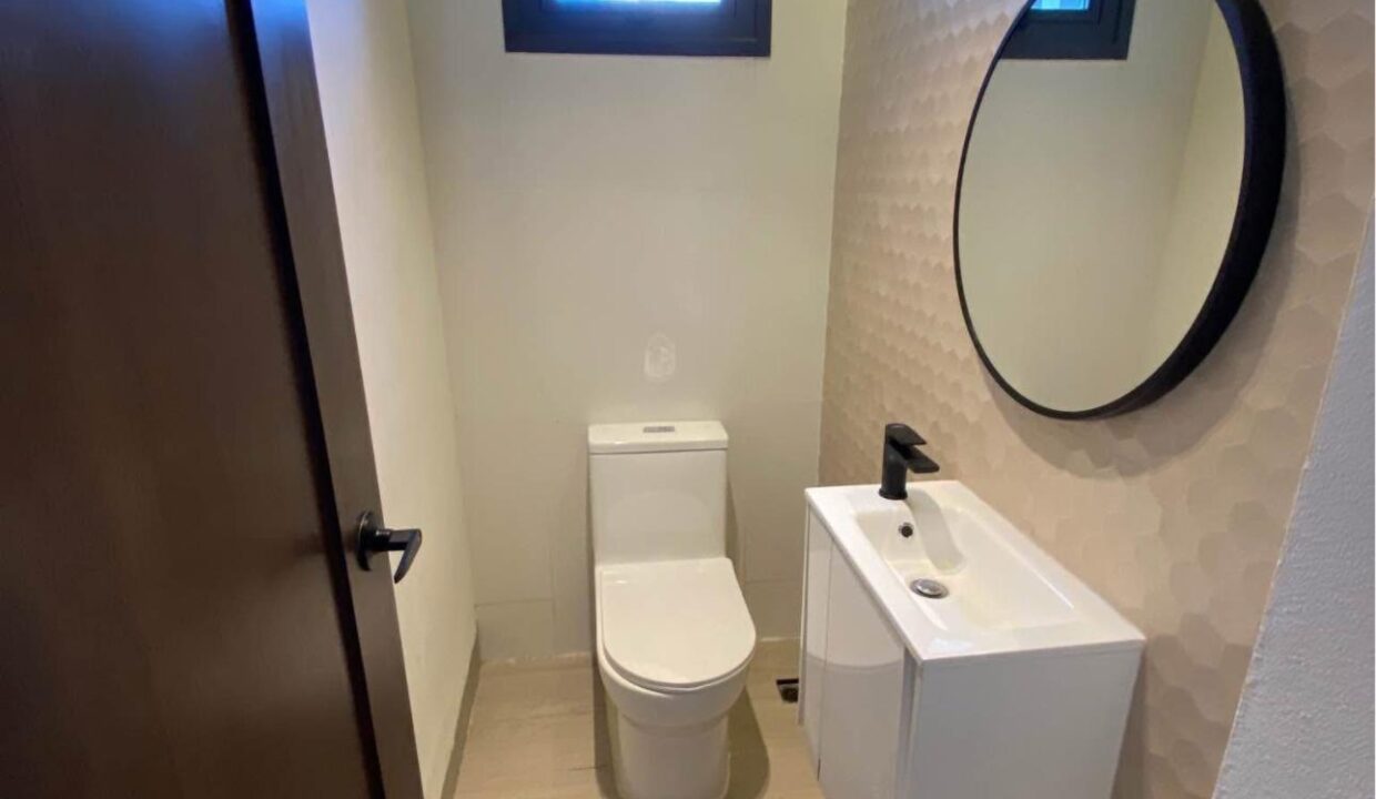 WhatsApp Image 2025-02-02 at 9.33.52 AM (1)