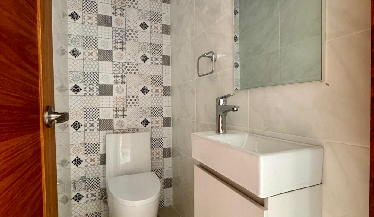 WhatsApp Image 2025-02-04 at 4.15.25 PM (1)