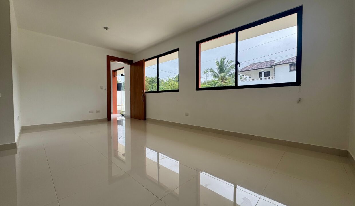 WhatsApp Image 2025-02-04 at 4.15.25 PM (2)