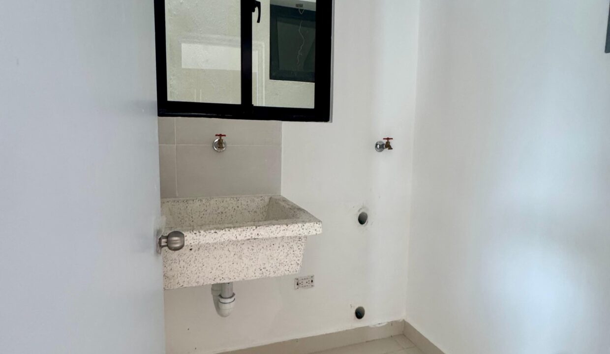 WhatsApp Image 2025-02-04 at 4.15.25 PM (3)