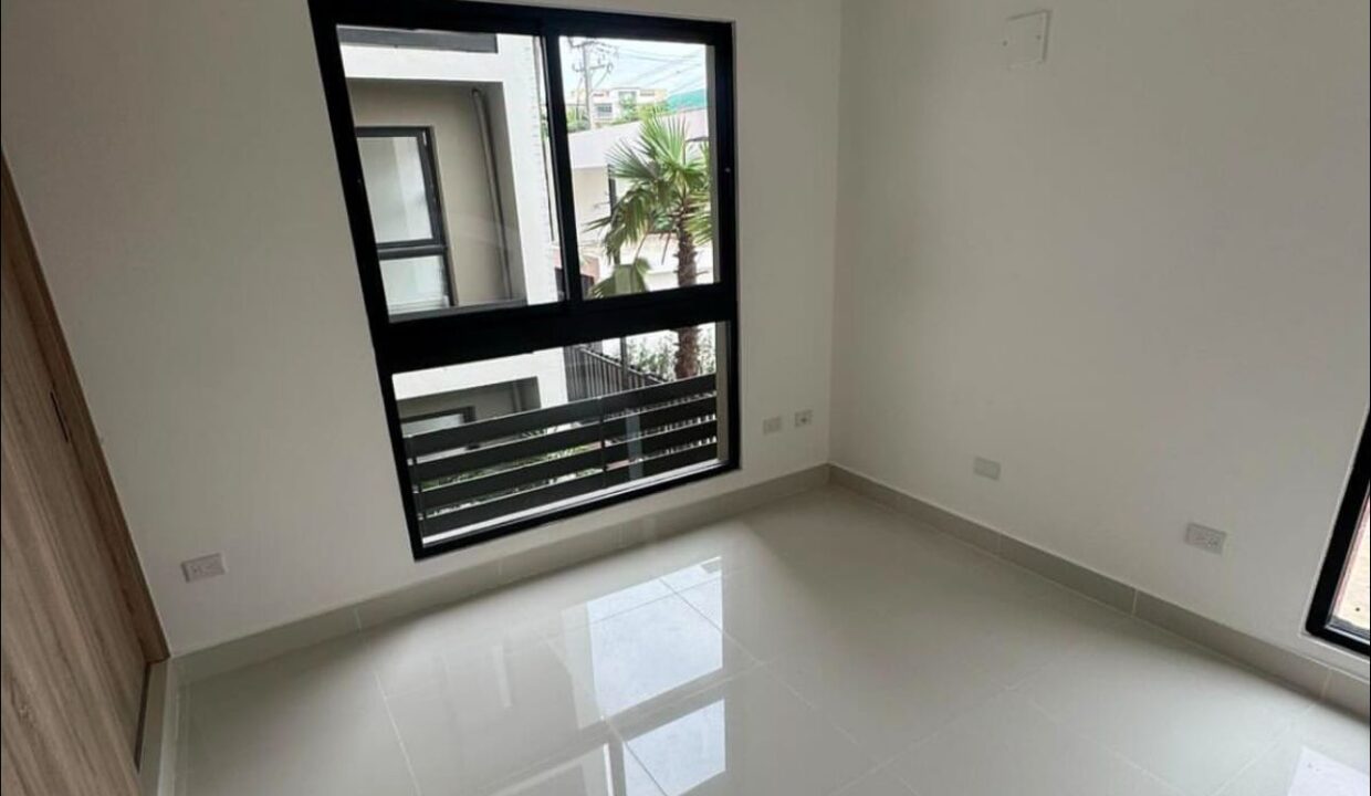 WhatsApp Image 2025-02-04. at 14.52.34